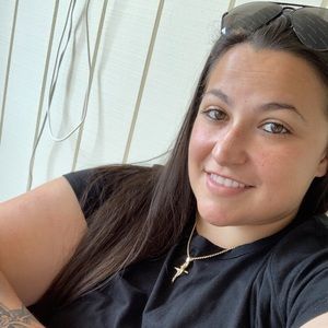 Meet your Posher, Jenna
